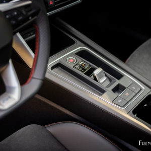 Photo console centrale SEAT Leon e-Hybrid 204 (2020)