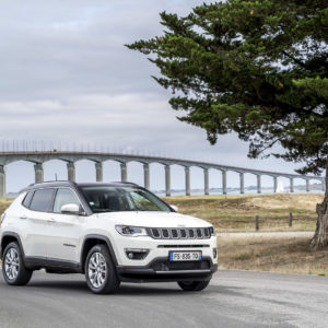 Photo 3/4 avant Jeep Compass 4xe (2020)