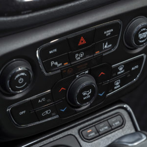 Photo climatisation automatique bi-zone Jeep Compass 4xe (2020)