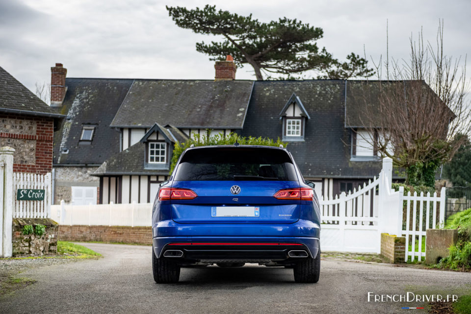 Photo face arrière Volkswagen Touareg R eHybrid 462 (2021)