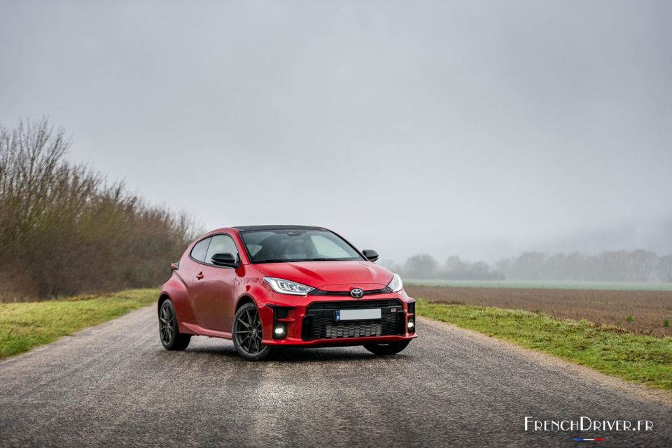 Photo 3/4 avant Toyota GR Yaris (2021)