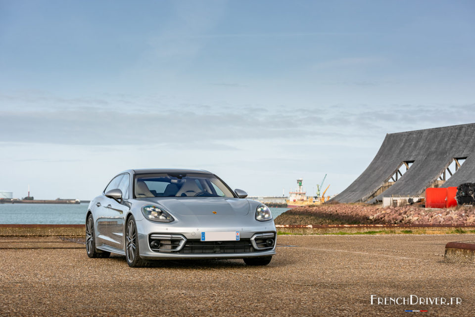 Photo Porsche Panamera Sport Turismo 4S E-Hybrid (2021)