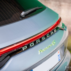 Photo sigle Porsche Panamera Sport Turismo 4S E-Hybrid (2021)
