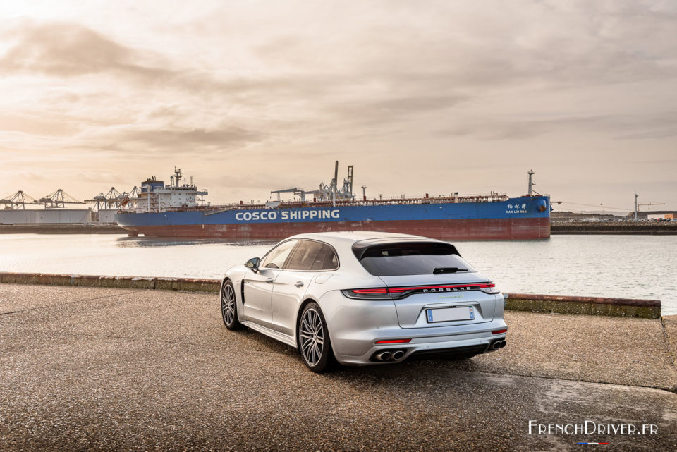 Photo Porsche Panamera Sport Turismo 4S E-Hybrid (2021)