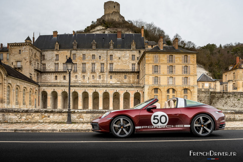 Photo Porsche 911 (992) Targa 4S Heritage Design Edition (2021)