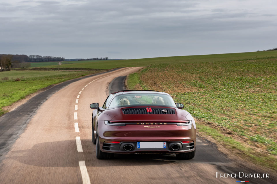 Photo essai route Porsche 911 (992) Targa 4S Heritage Design Edi