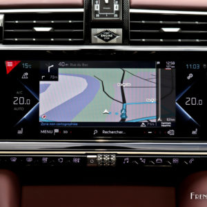 Photo navigation GPS écran tactile DS 9 (2021)