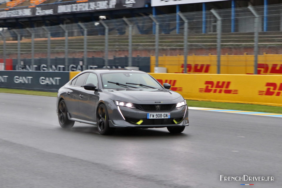 Photo essai circuit 508 Peugeot Sport Engineered (2021)