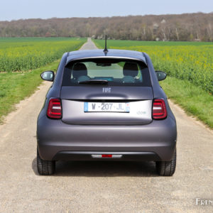Photo face arrière Fiat 500 électrique (2021)