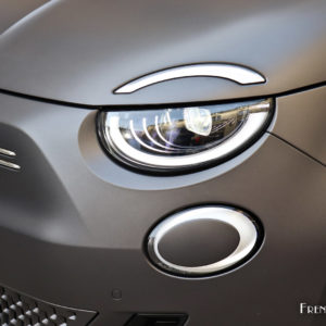 Photo phare avant LED Fiat 500 électrique (2021)