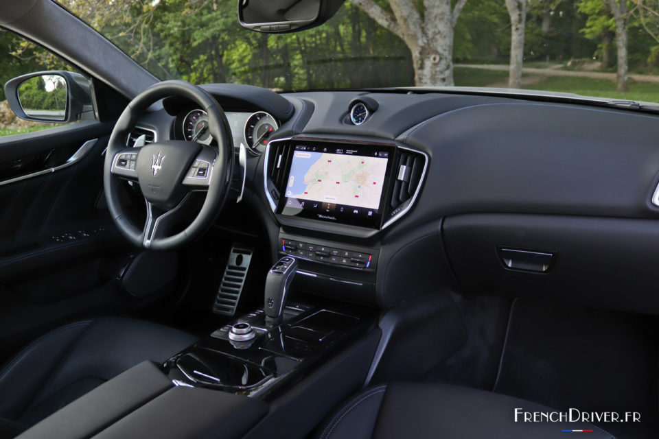 Photo intérieur cuir Maserati Ghibli Hybrid (2021)