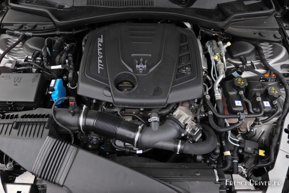 Photo moteur 2.0 essence 330 ch Maserati Ghibli Hybrid (2021)