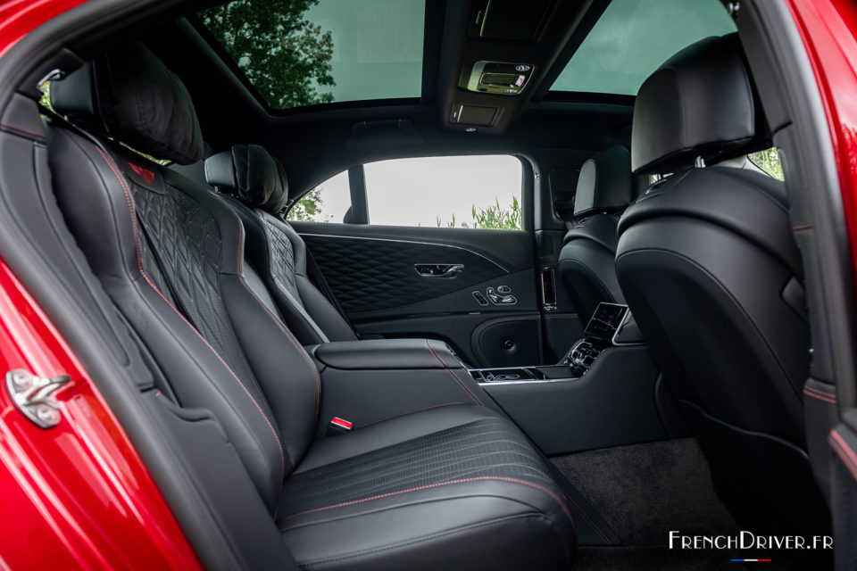 Photo sièges arrière cuir Bentley Flying Spur V8 550 (2021)