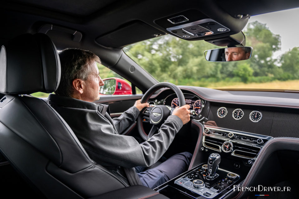 Photo essai au volant Bentley Flying Spur V8 550 (2021)