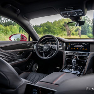 Photo intérieur cuir Bentley Flying Spur V8 550 (2021)
