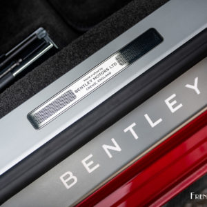 Photo seuil de porte Bentley Flying Spur V8 550 (2021)