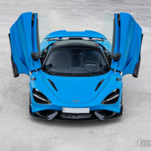 Photo face avant portes ouvertes McLaren 765LT Spider (2022)