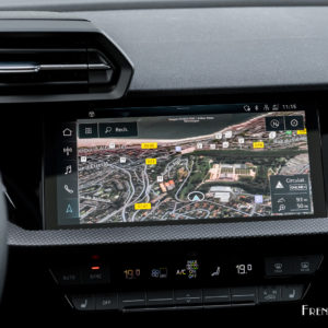 Photo navigation GPS écran tactile Audi RS 3 Sportback (2022)