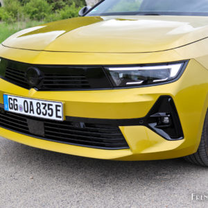 Photo bouclier avant Opel Astra L (2022)