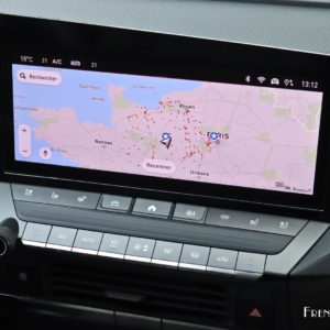 Photo navigation GPS écran tactile Opel Astra L (2022)