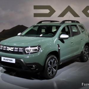 Photo Dacia Duster nouveau logo (2022)