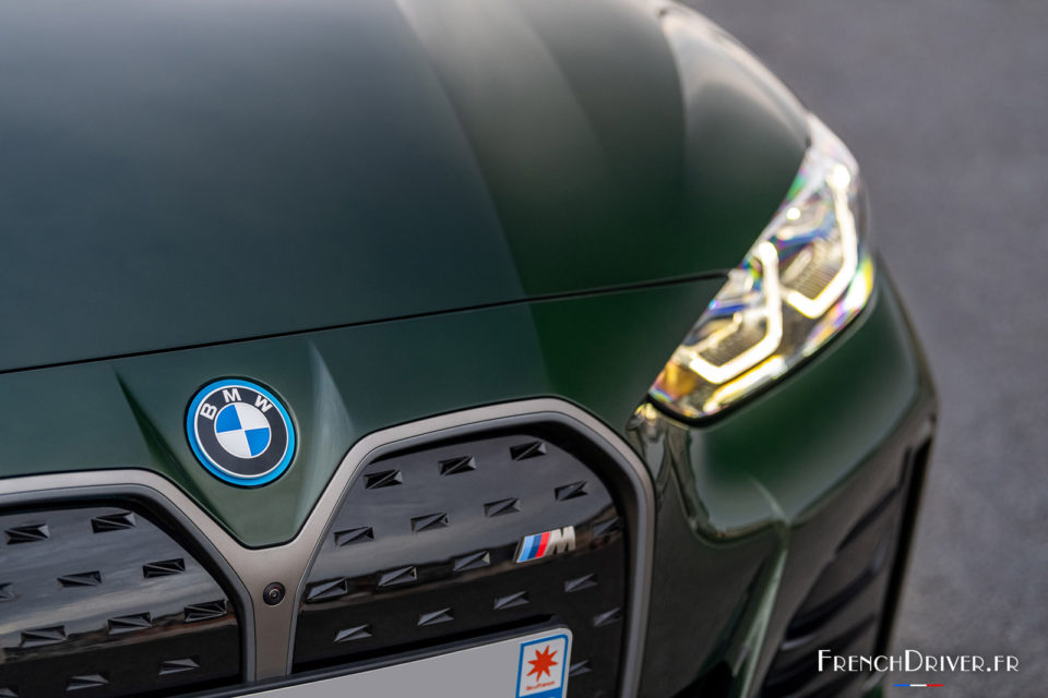 Photo logo calandre avant BMW i4 M50 (2022)