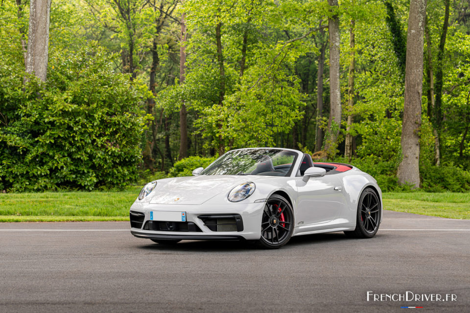 Photo essai Porsche 911 (992) Carrera GTS Cabriolet (2023)