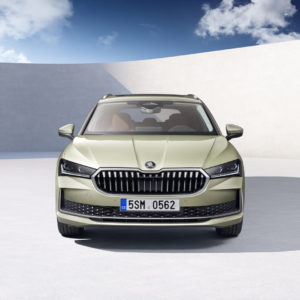 Photo face avant Skoda Superb IV (2024)