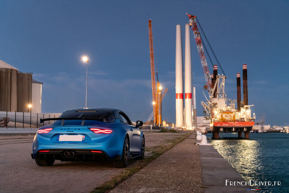 Photo 3/4 arrière Alpine A110 R (2023)