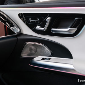 Photo habillage porte Mercedes Classe E 400 e (2023)