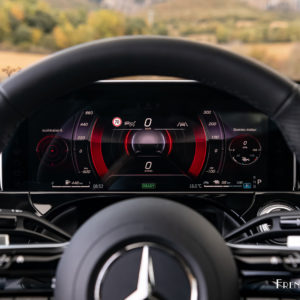 Photo combiné instrumentation numérique Mercedes Classe E 400