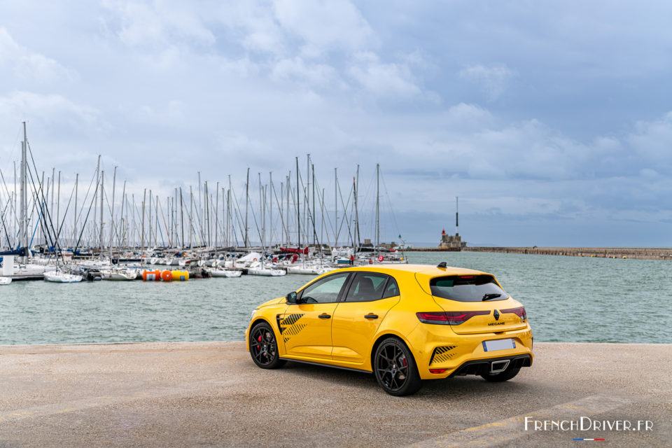 Photo vue arrière Renault Mégane RS Ultime (2023)