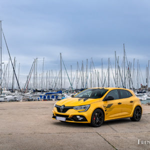 Photo vue avant Renault Mégane RS Ultime (2023)