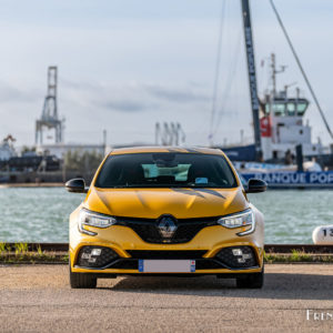 Photo face avant Renault Mégane RS Ultime (2023)