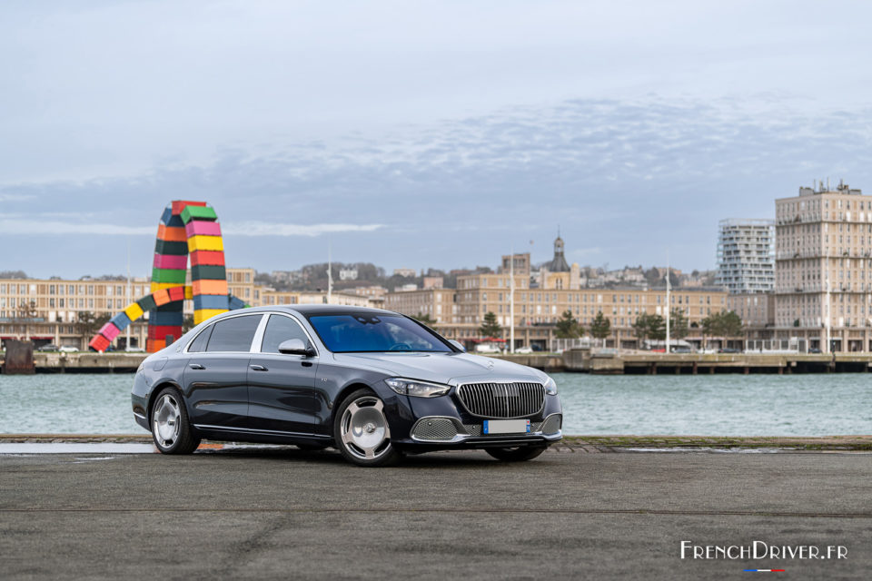 Photo 3/4 avant Mercedes Maybach Classe S 680 (2024)