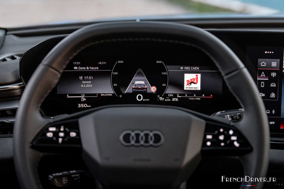 Photo combiné compteurs Audi A5 Avant III B10 (2025)