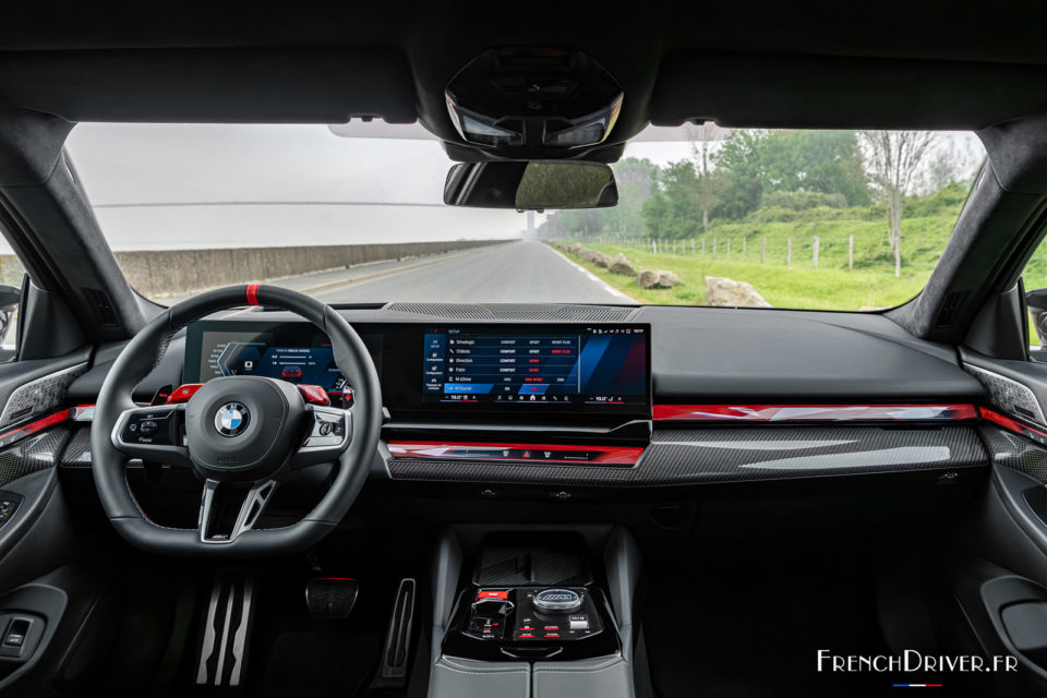 Photo intérieur BMW M5 G60 (2025)